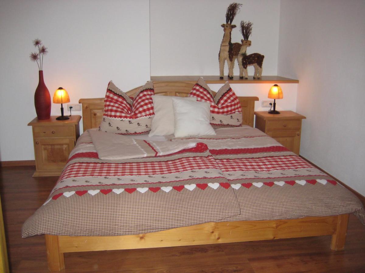 Landhotel Zum Staffelwirt 야헤나우 외부 사진