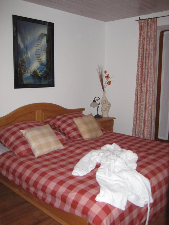 Landhotel Zum Staffelwirt 야헤나우 외부 사진